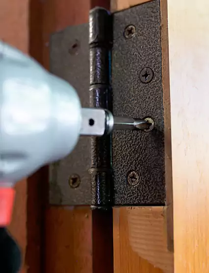 Professional Door Hinge Replacement Doral, FL